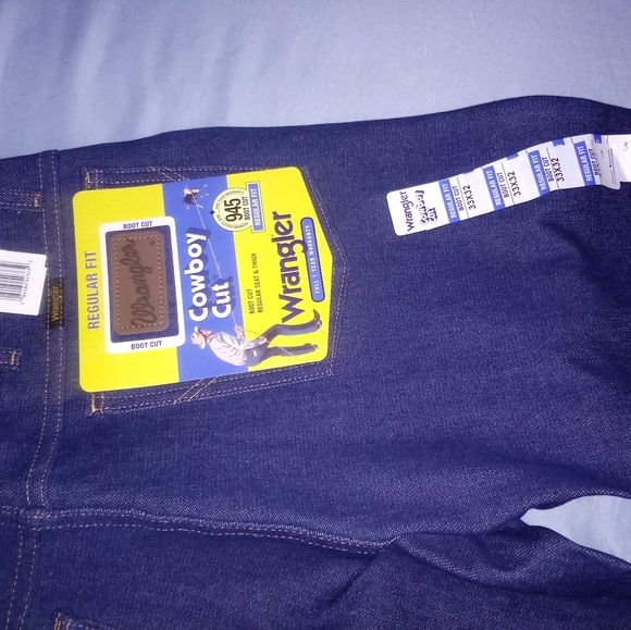 Wranger Cowboy Cut jeans - Picture 3 of 5